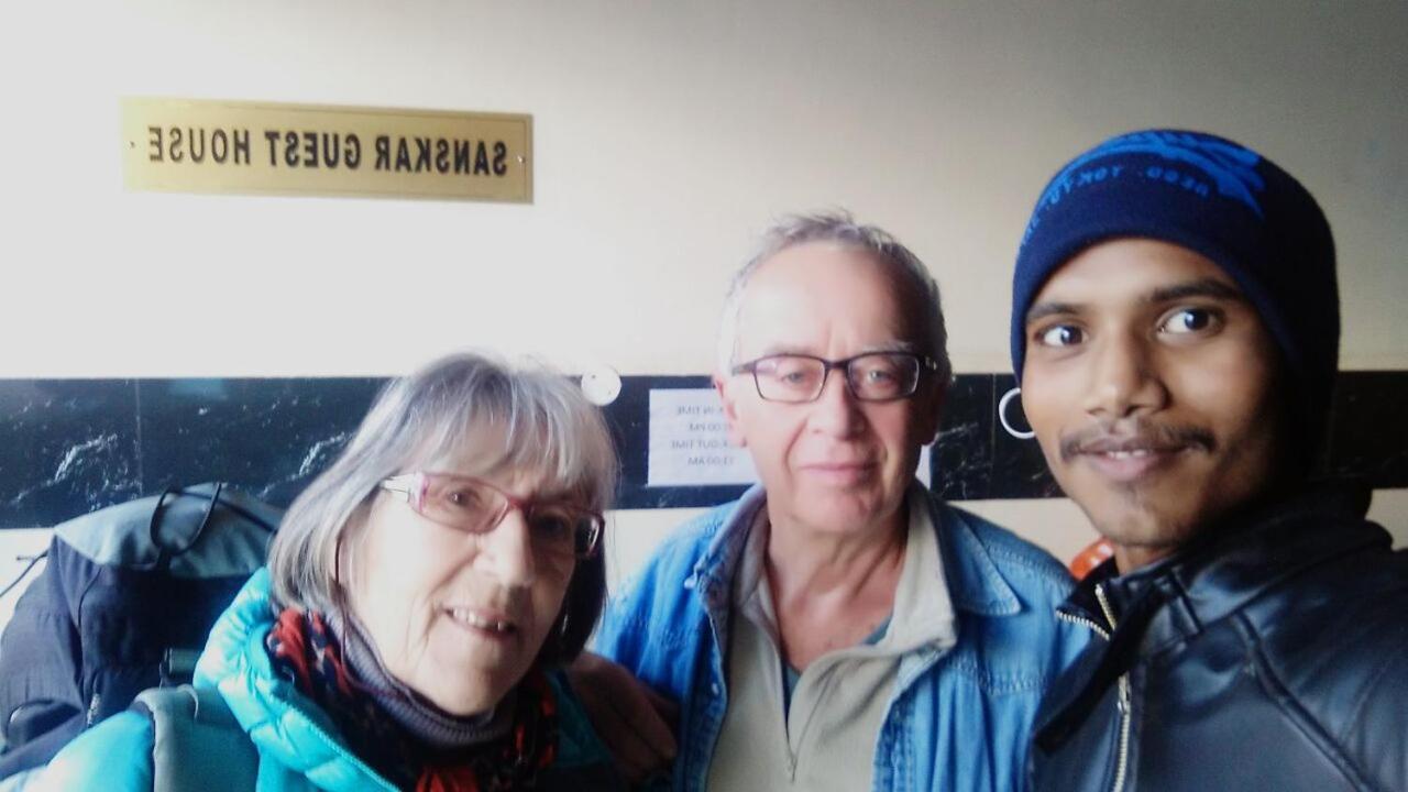 Sanskar Guest House Gválijar Kültér fotó